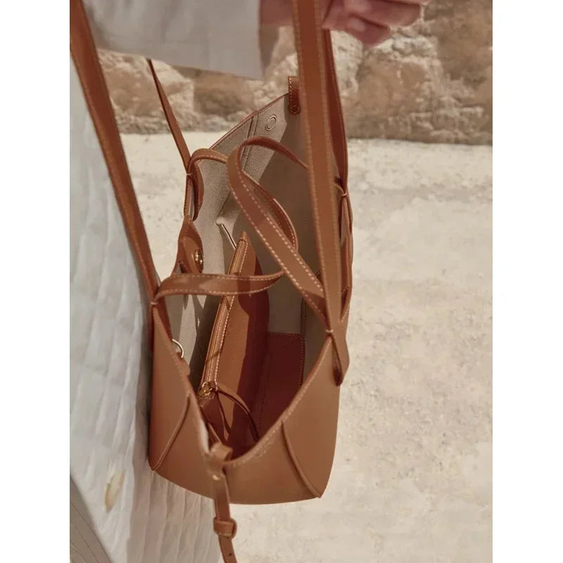 Cyme Bag