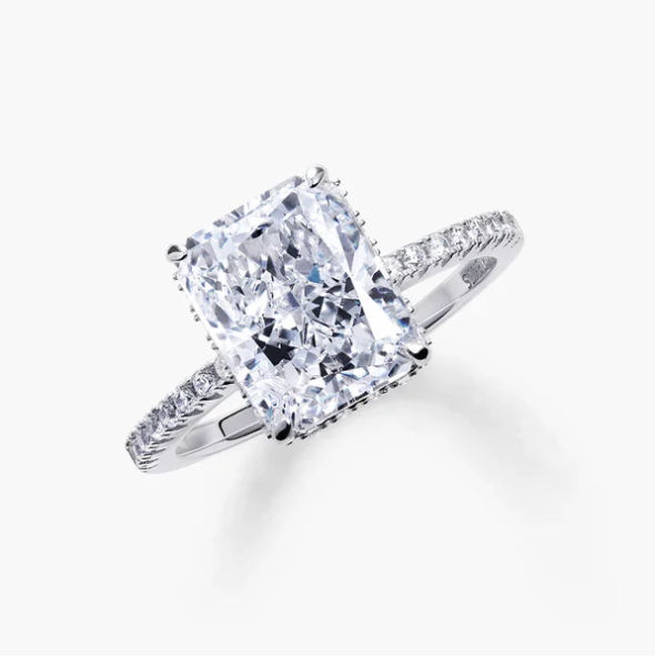 Classic Oval Solitaire