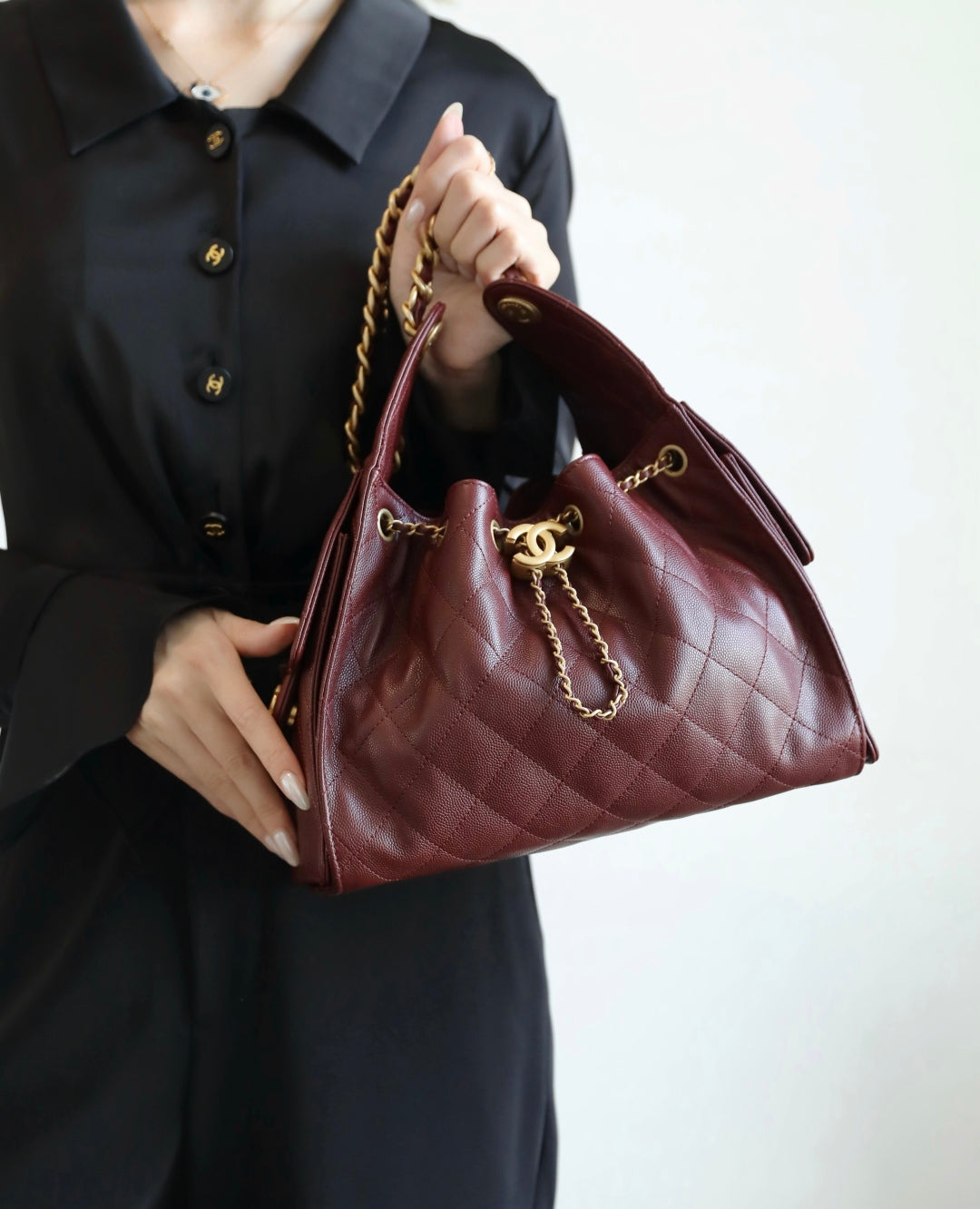 CH 25 Medium Handbag