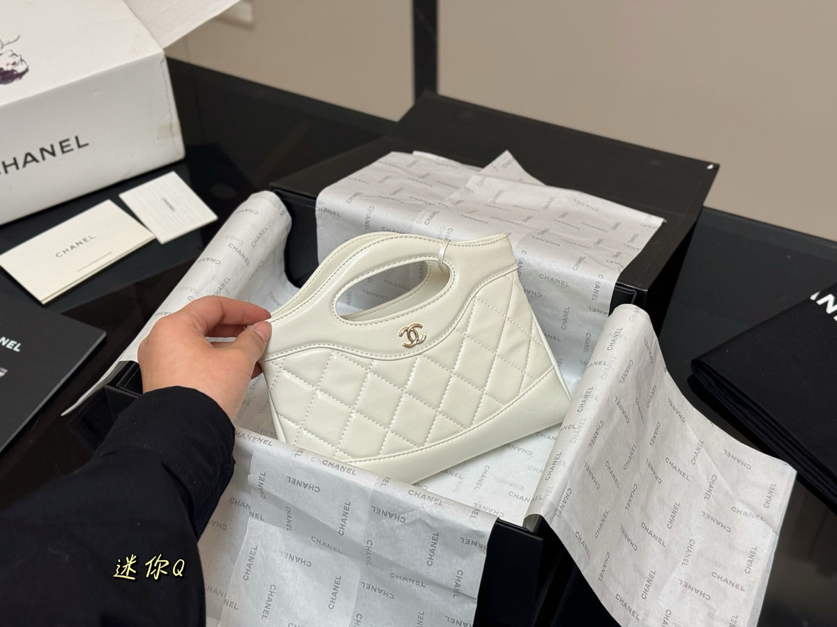 Ch 31 Quilted Shopping Bag