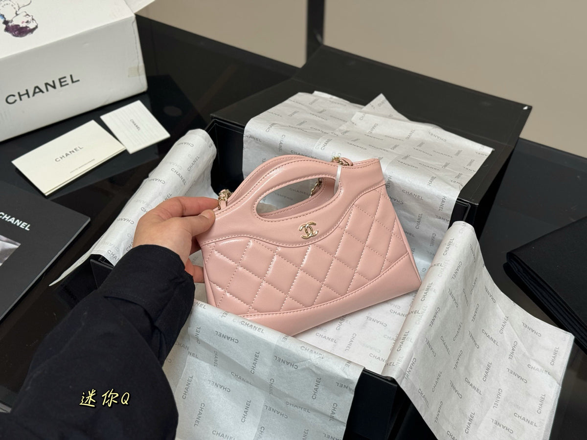 Ch 31 Quilted Shopping Bag