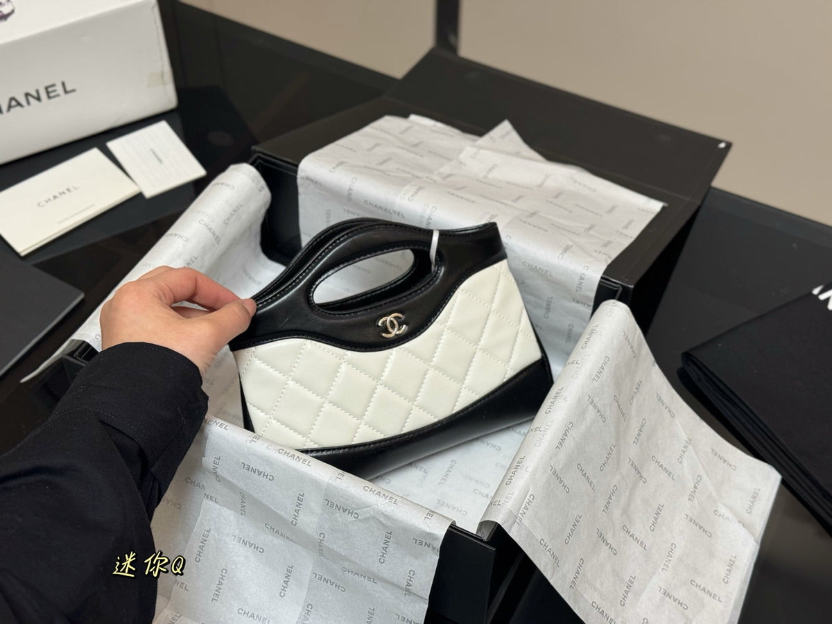 Ch 31 Quilted Shopping Bag