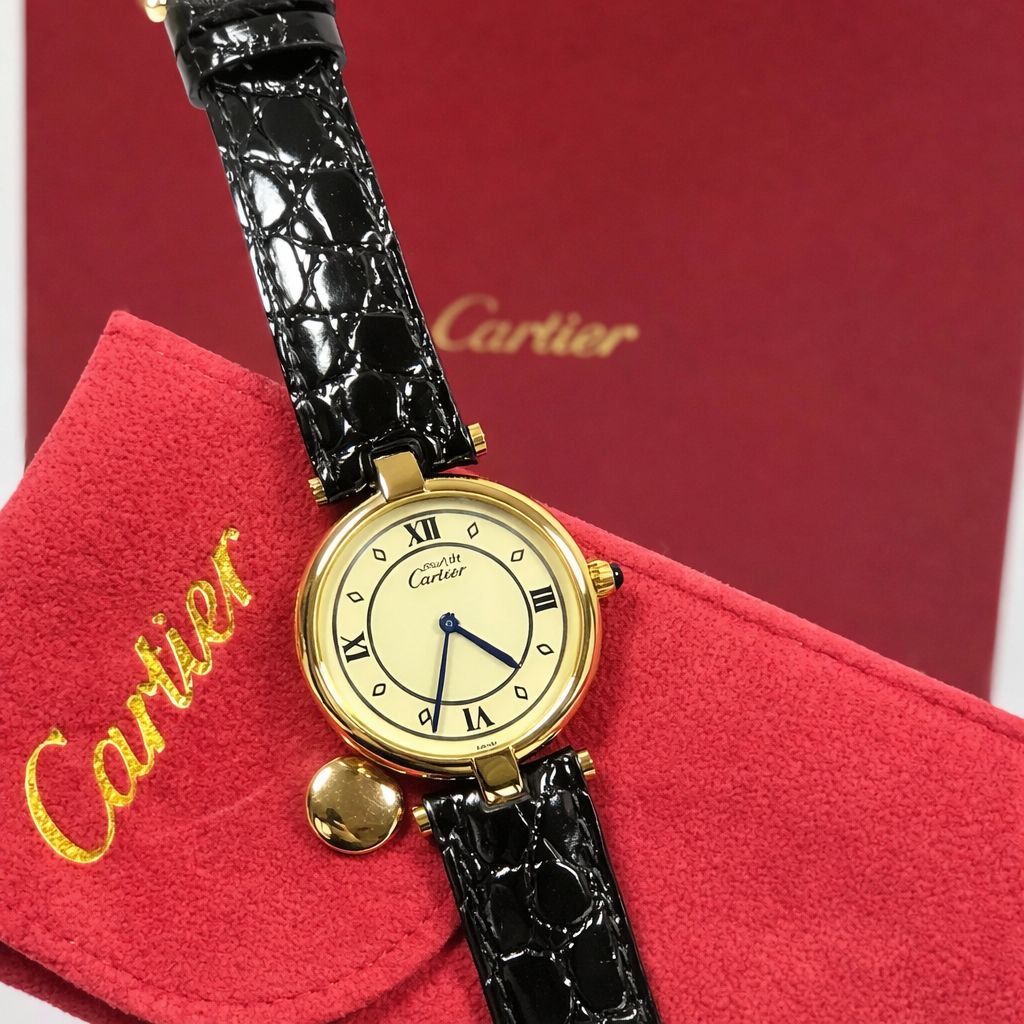 Luxury Diamond Dial Watch – Elegant Leather Strap | Classic Paris Style