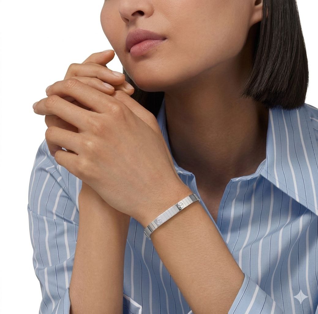 Luxury Screw Bangle Bracelet – 18K Gold Plated Stainless Steel | Minimal Elegant Design
