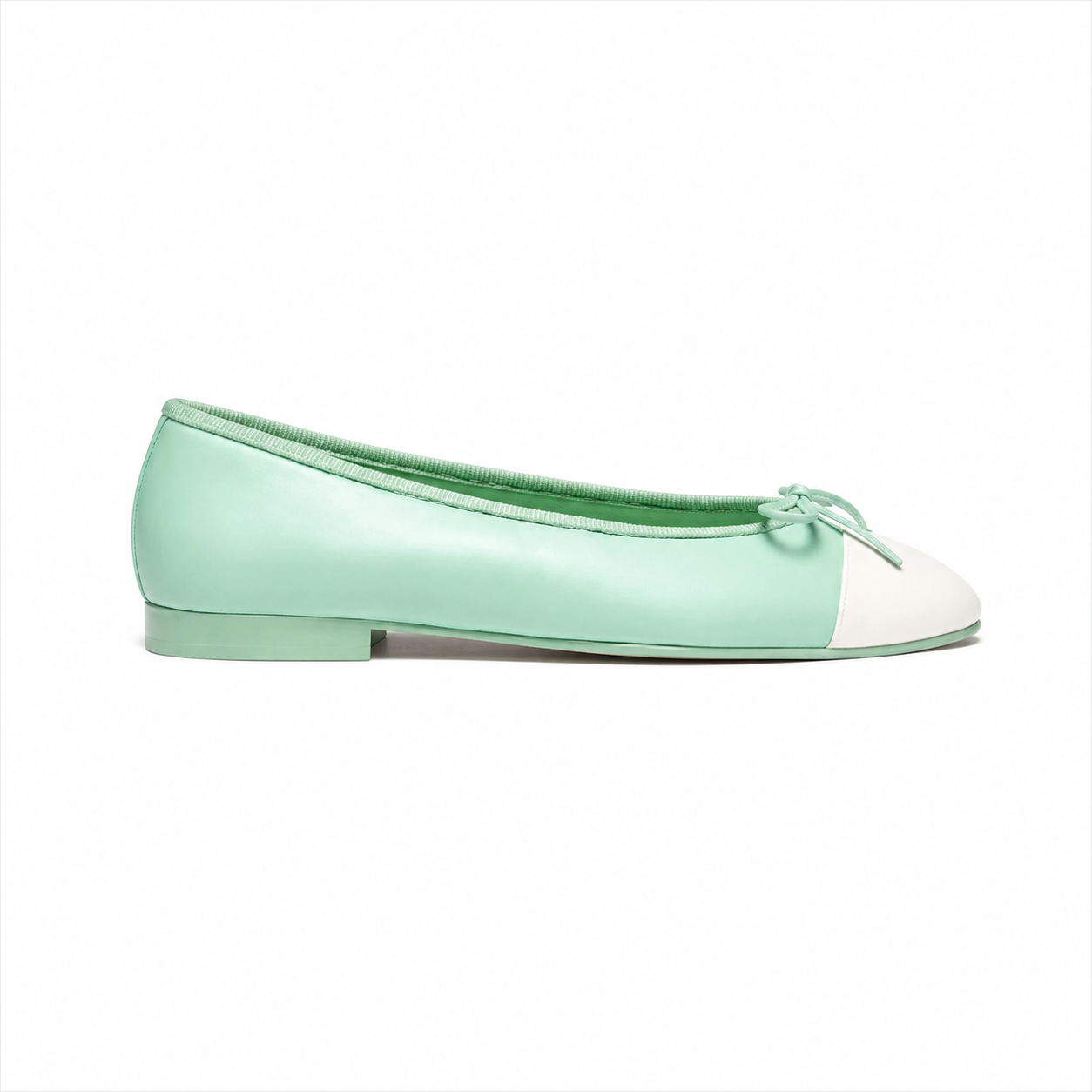 Classic Leather Ballet Flats – Two Tone Elegant Style
