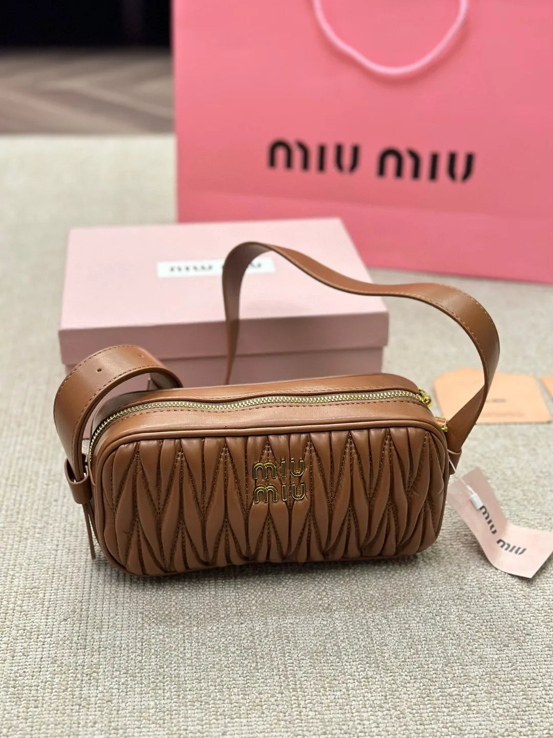 Miumiu Cowhide Bag 25cm*13cm