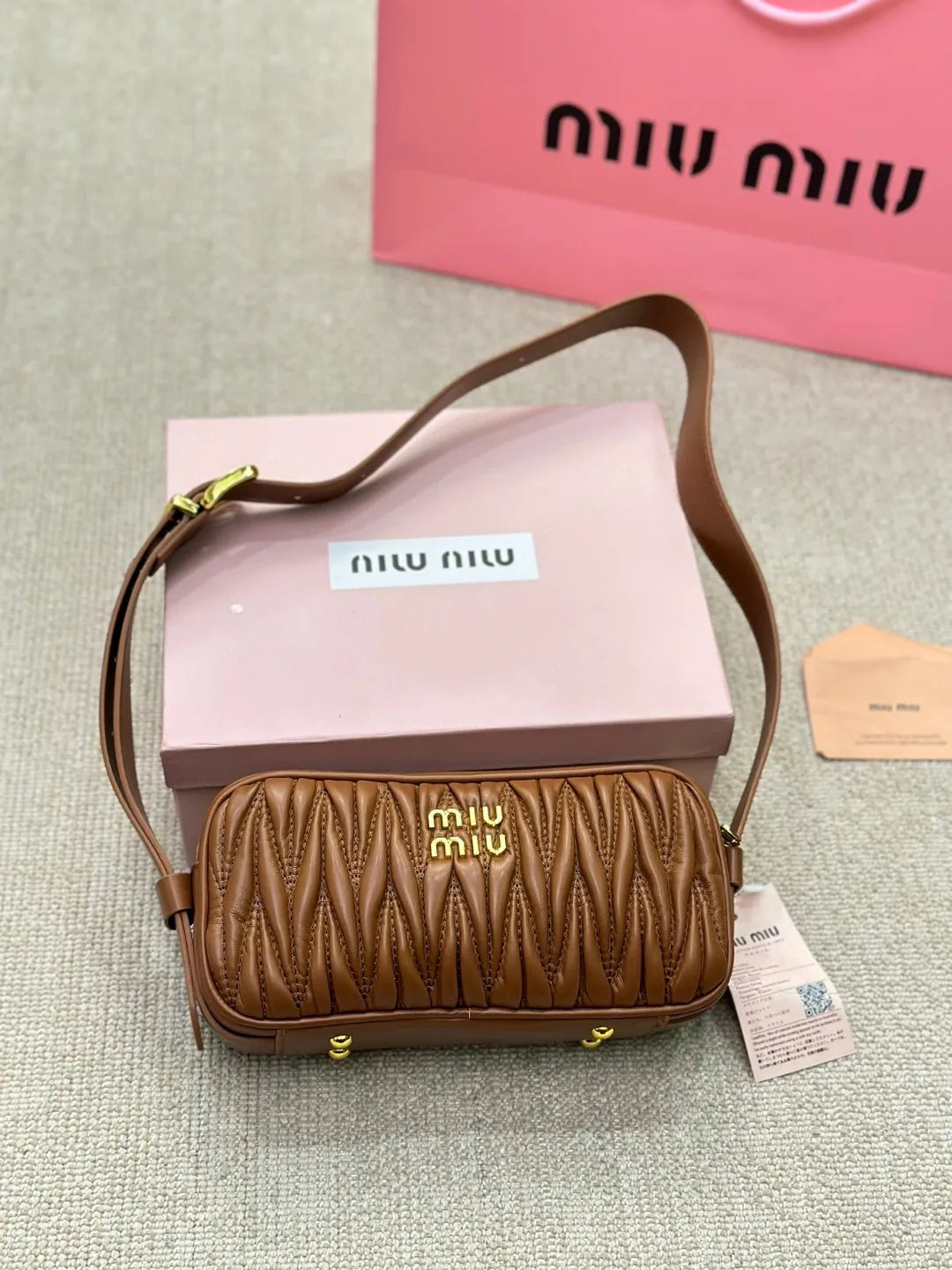 Miumiu Cowhide Bag 25cm*13cm