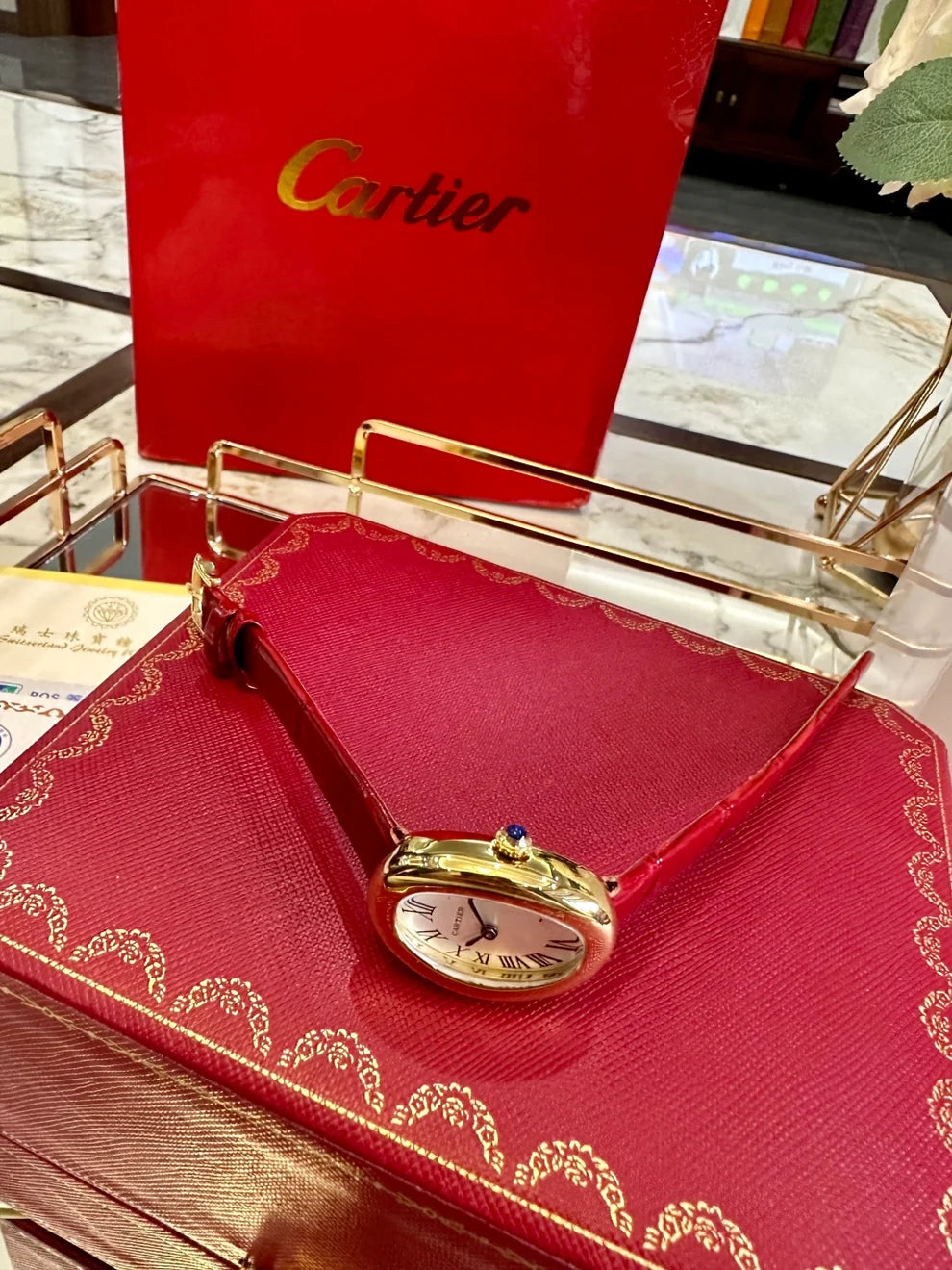 Oval Heritage Crocodile Leather Watch