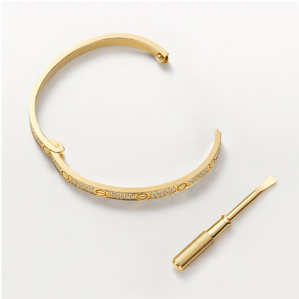 Luxury Screw Diamond Bracelet – 18K Gold Plated Bangle